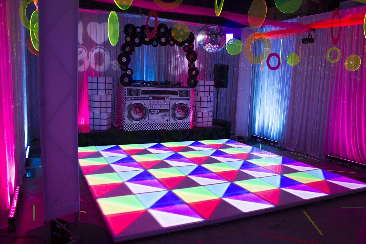 80s theme dance floor