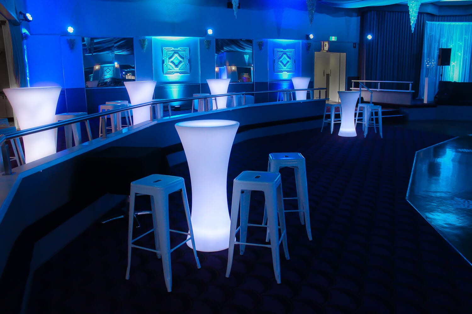 White Glow Bar LED Furniture with Stools Melbourne Hire