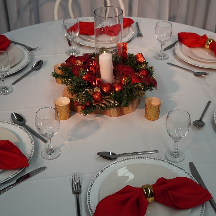 Christmas Centrepiece - Red Wreath